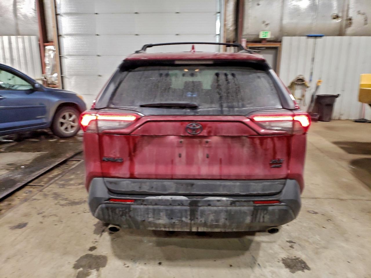 2021 Toyota Rav4 Xle Premium VIN: 2T3A1RFV5MW180411 Lot: 96120485