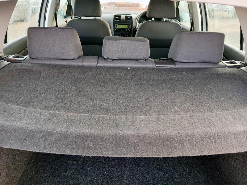 2004 VOLKSWAGEN GOLF 1.6 SE FSI 5DR