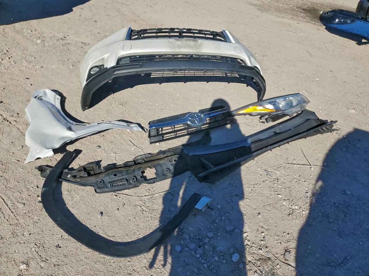 2015 Toyota Highlander Xle VIN: 5TDKKRFHXFS109818 Lot: 96002875