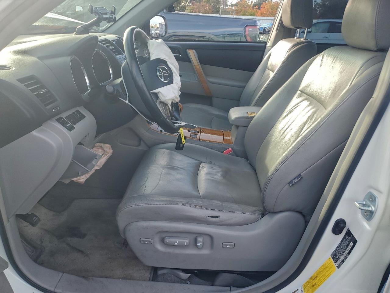 2008 Toyota Highlander Hybrid Limited VIN: JTEEW44AX82021903 Lot: 94933815