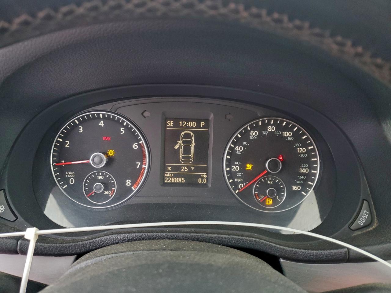 2012 Volkswagen Passat Se VIN: 1VWBP7A38CC104015 Lot: 94489905