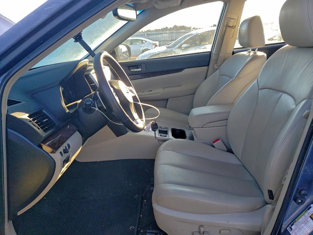 2014 Subaru Legacy 2.5I Limited VIN: 4S3BMBN64E3015094 Lot: 94678765