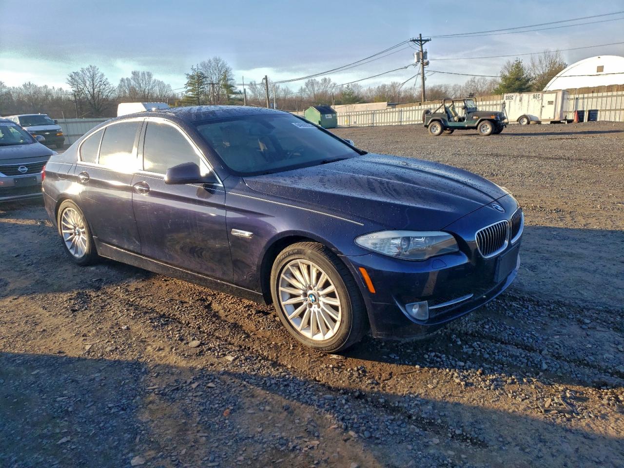 Фото: WBAXH5C56DDW16406