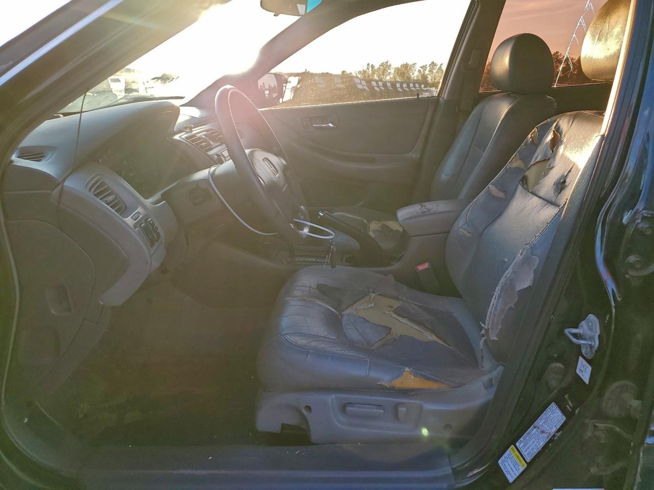 2000 Honda Accord Ex VIN: 1HGCG1657YA090689 Lot: 94690255