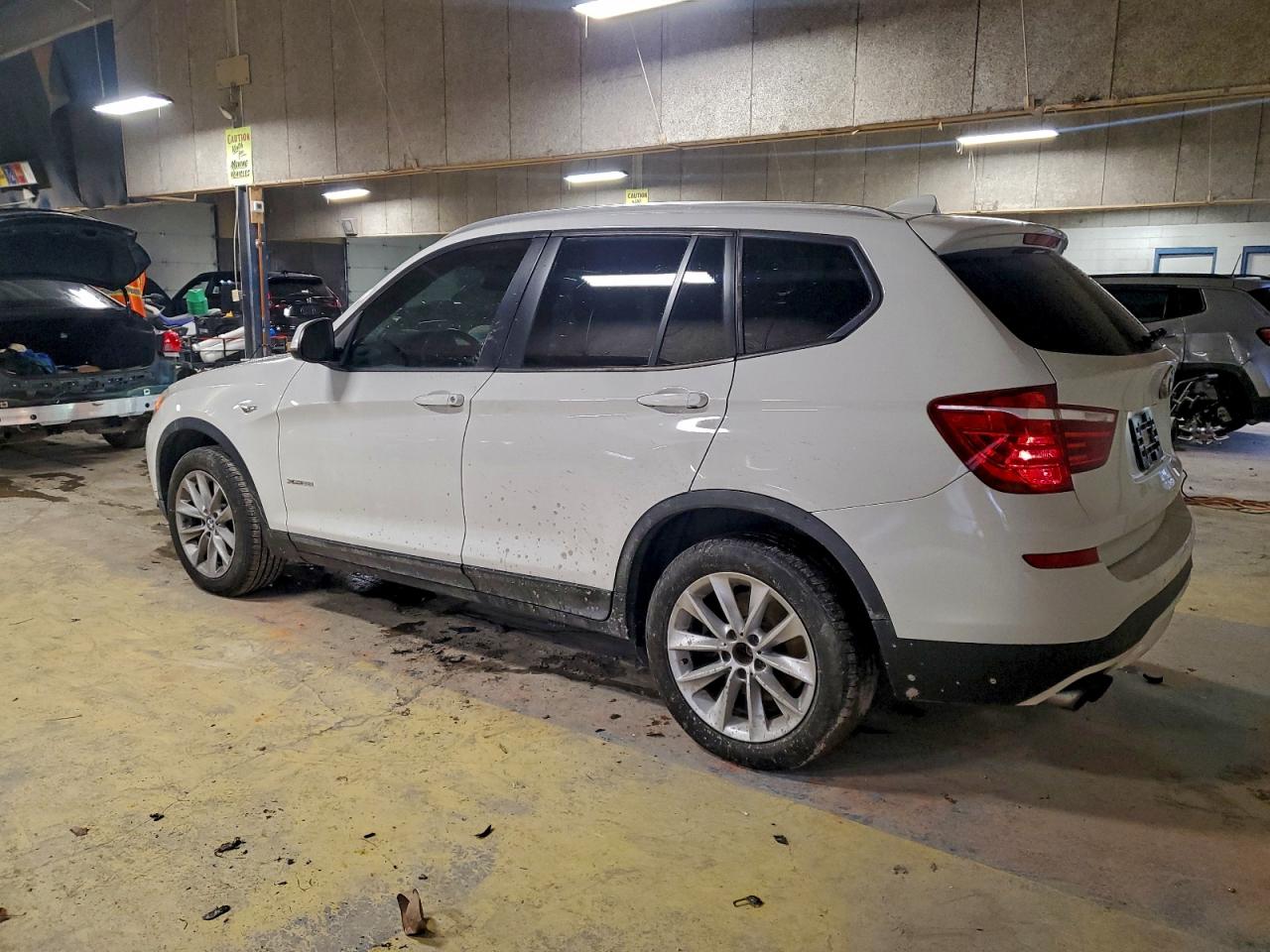 Фото: 5UXWX9C5XF0D51817