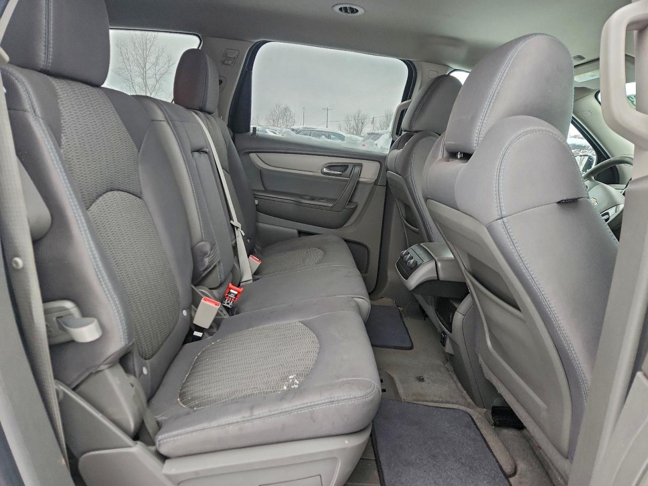 2016 Chevrolet Traverse Ls VIN: 1GNKVFED4GJ176540 Lot: 94100315