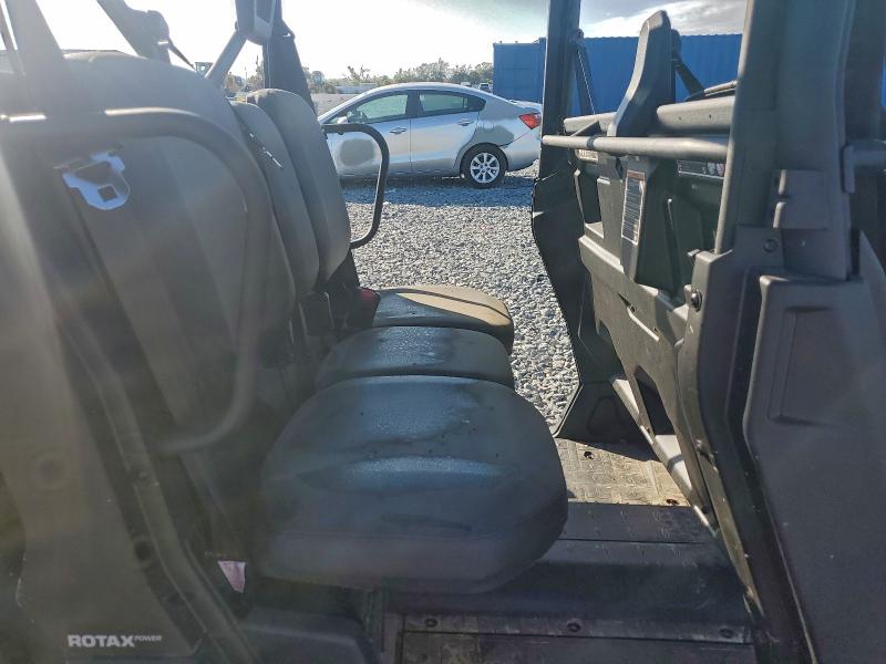 2025 CAN-AM DEFENDER MAX HD9  