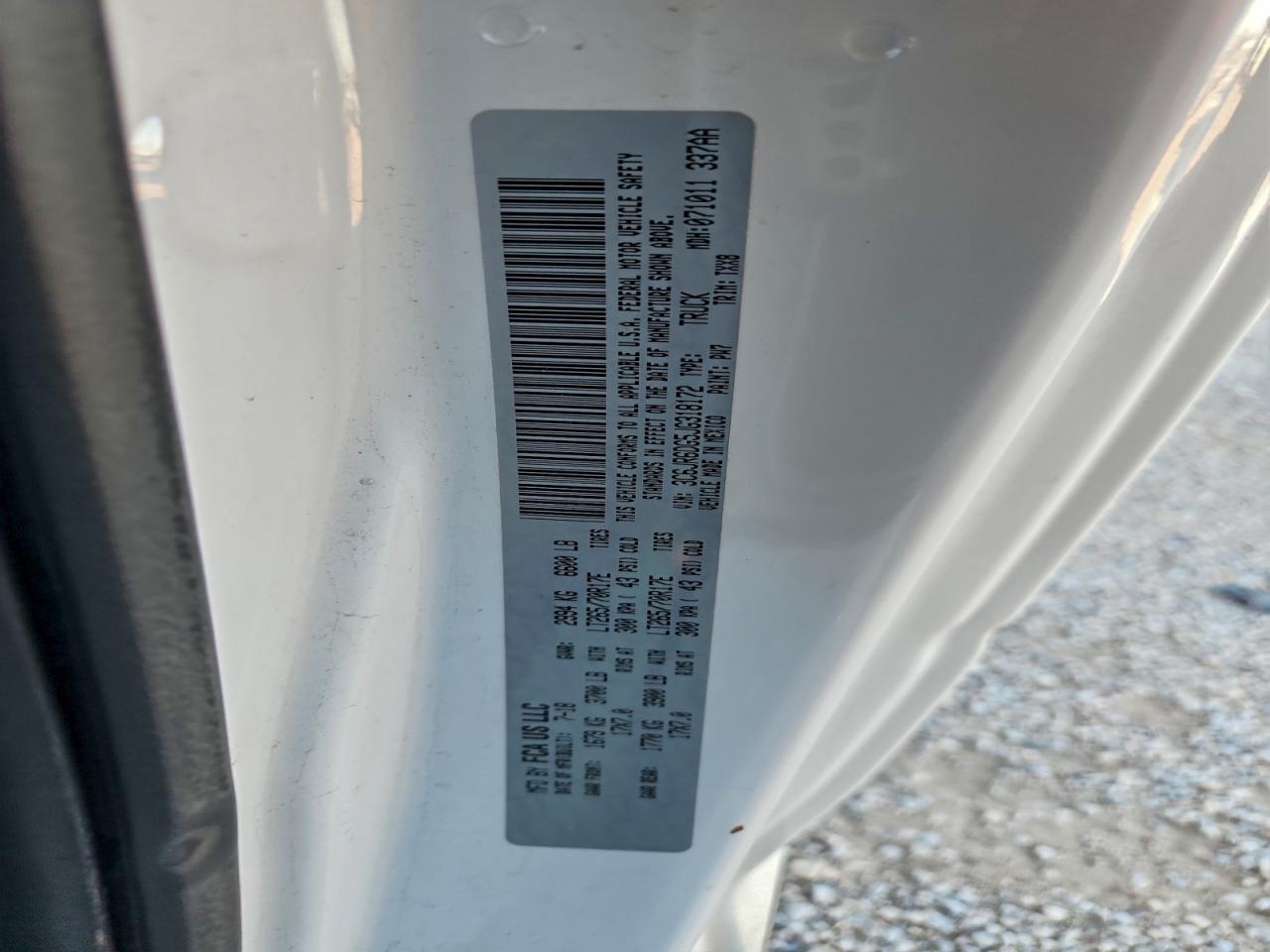 2018 Ram 1500 Refrigerated Delivery Truck VIN: 3C6JR6DG5JG318172 Lot: 94766005