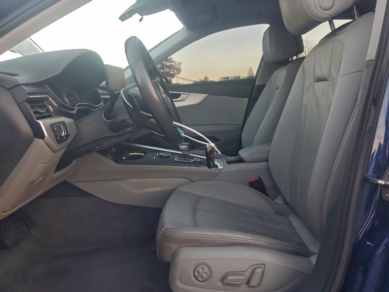 2017 Audi A4 Ultra Premium VIN: WAUGMAF41HN064305 Lot: 95091425