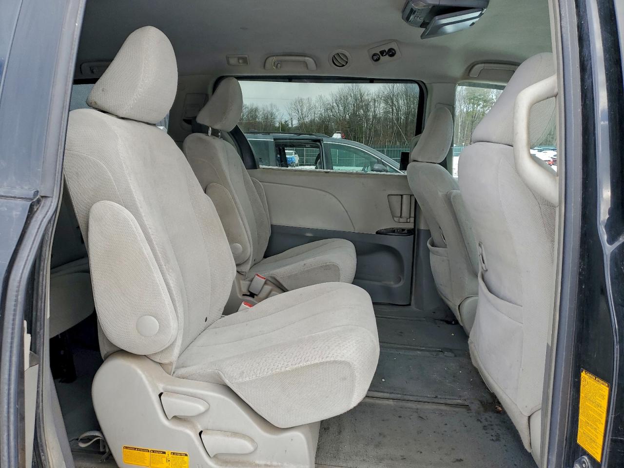 2011 Toyota Sienna Le VIN: 5TDJK3DC3BS016715 Lot: 95950505