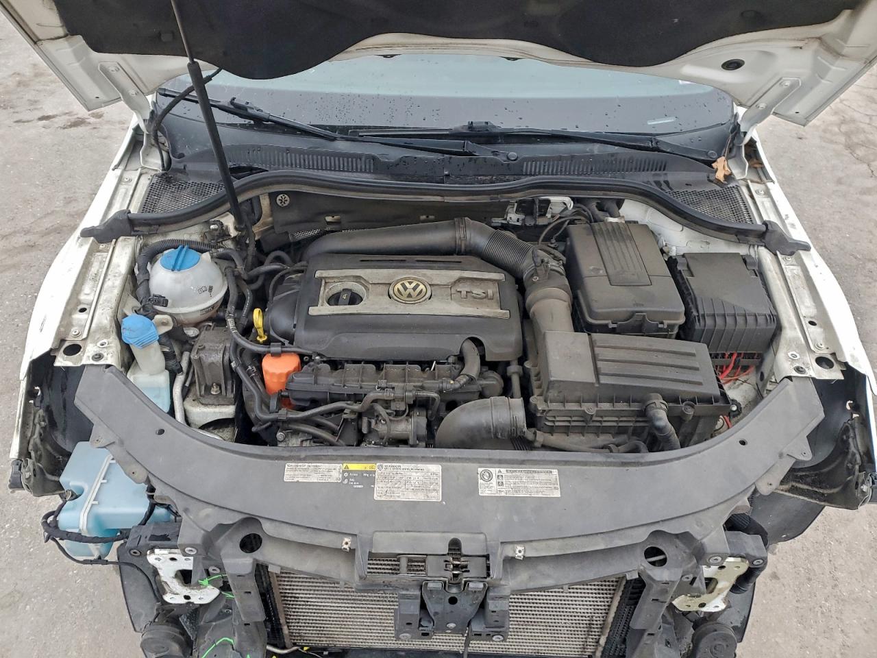 2015 Volkswagen Cc Sport VIN: WVWBP7ANXFE829399 Lot: 95201435