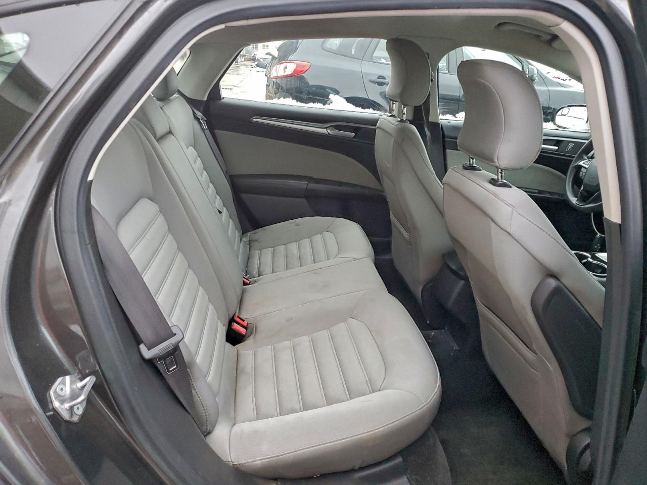 2015 Ford Fusion S VIN: 1FA6P0G79F5117540 Lot: 94989725