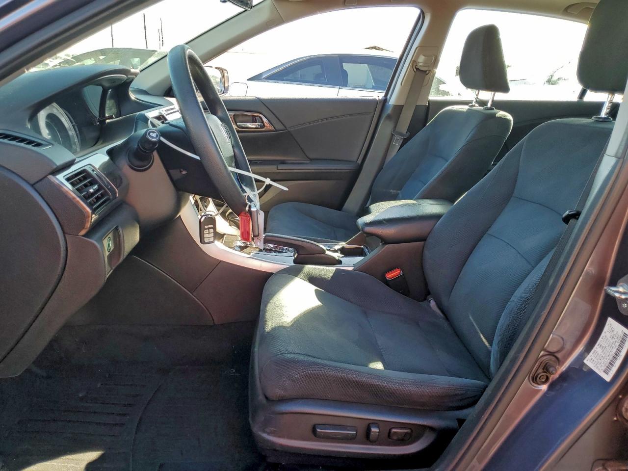 2016 Honda Accord Ex VIN: 1HGCR2F09GA010537 Lot: 95958205