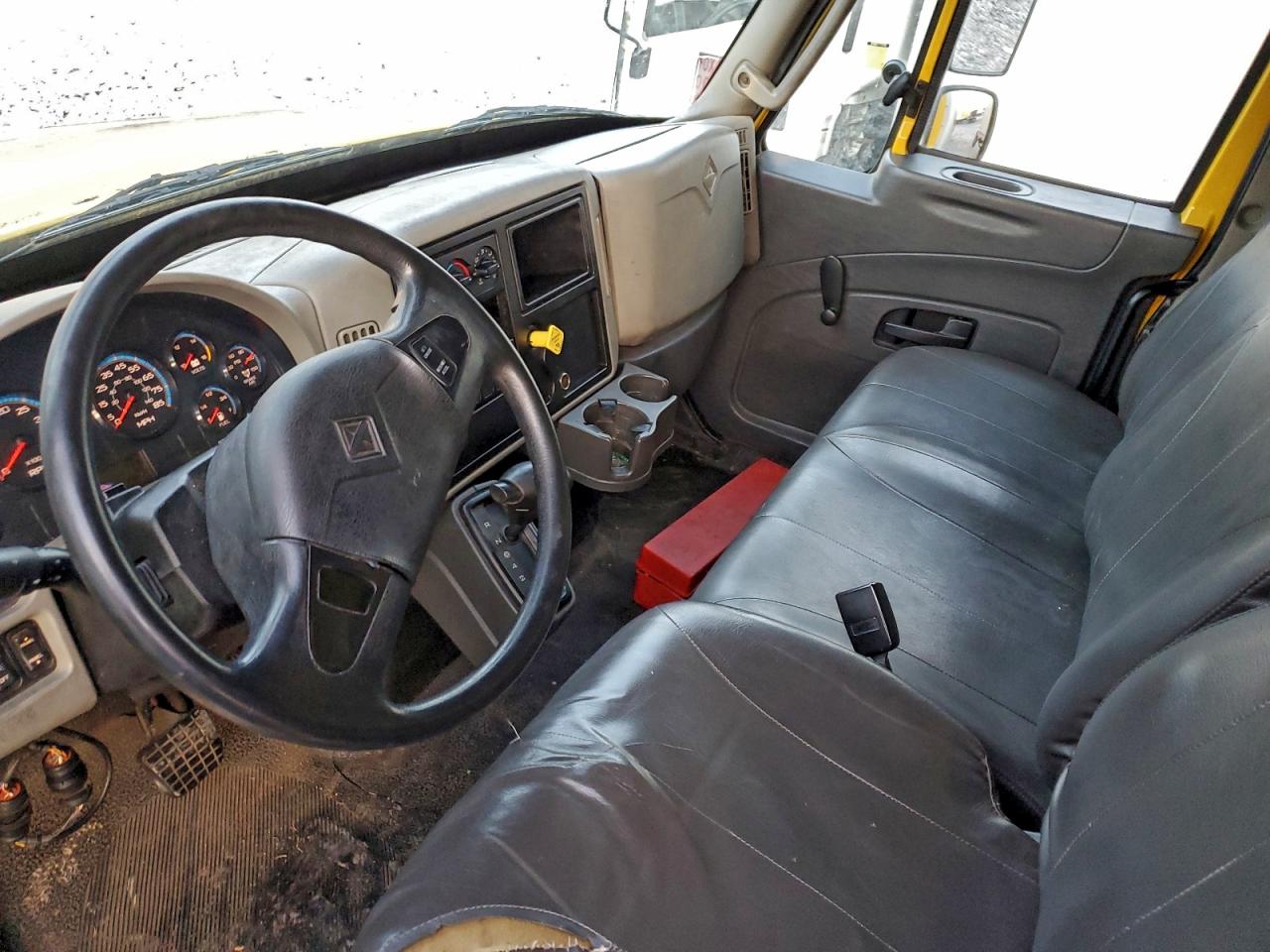 2015 International 4300 Box Truck VIN: 3HAMMAAL5FL556588 Lot: 95430555