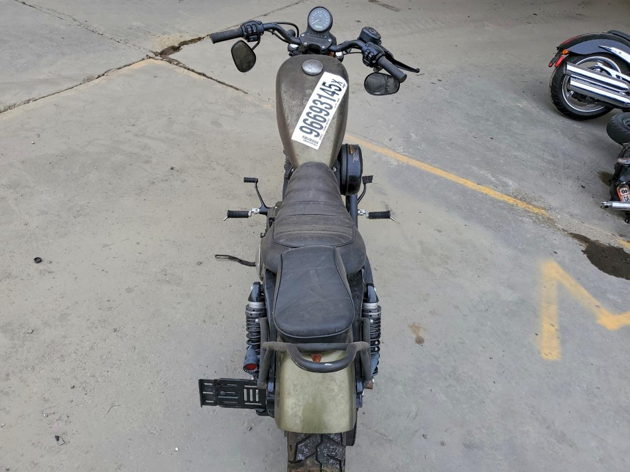 2016 Harley-Davidson Xl883 Iron 883 VIN: 1HD4LE217GC427159 Lot: 96693145