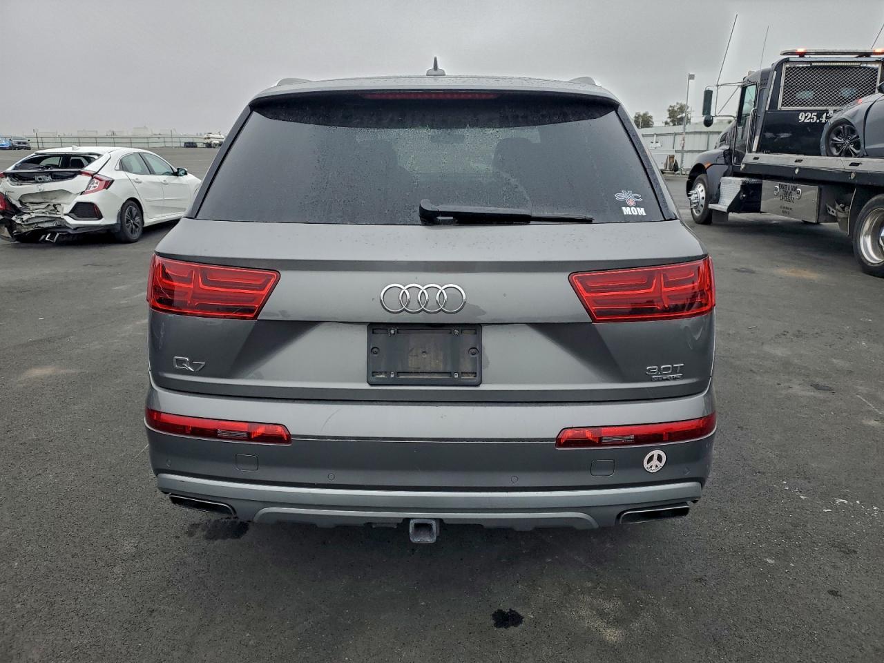 2017 Audi Q7 Prestige VIN: WA1VAAF7XHD011387 Lot: 96751135
