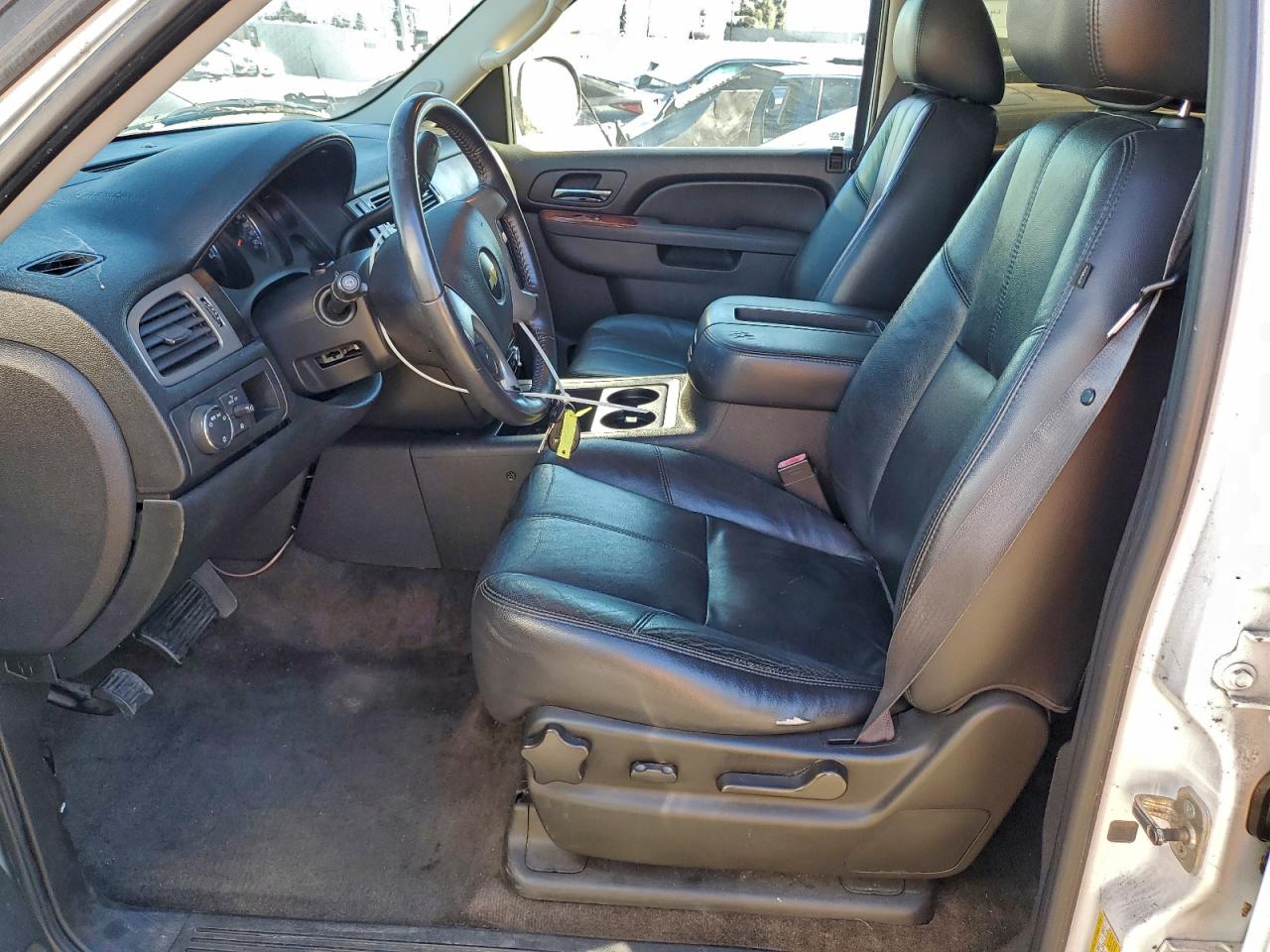 2011 Chevrolet Tahoe C1500 Lt VIN: 1GNSCBE02BR299484 Lot: 94680805