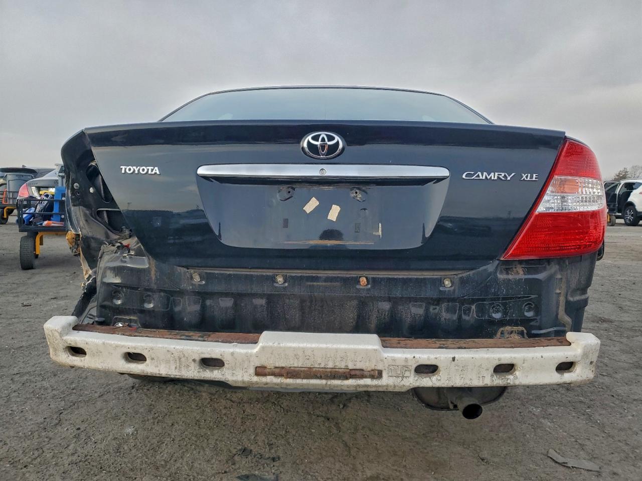 2003 Toyota Camry Le VIN: 4T1BE30K33U171072 Lot: 95653835