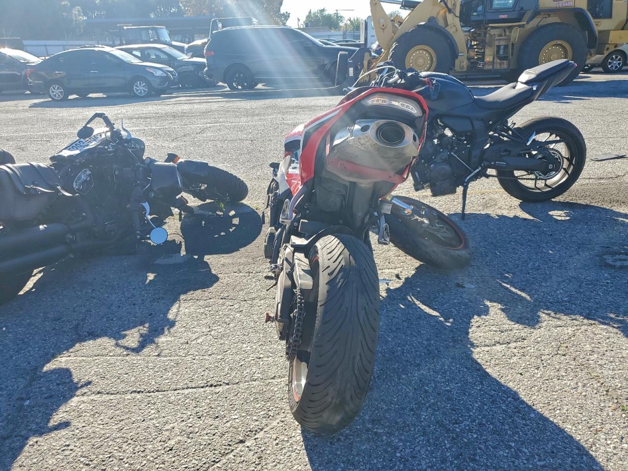 2017 Honda Cbr600 Rr VIN: JH2PC40HXHK300011 Lot: 96766925