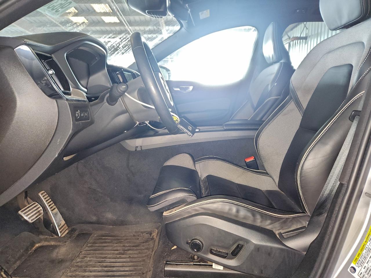 2021 Volvo Xc60 T8 Recharge R-Design VIN: YV4BR0DMXM1698254 Lot: 96306565