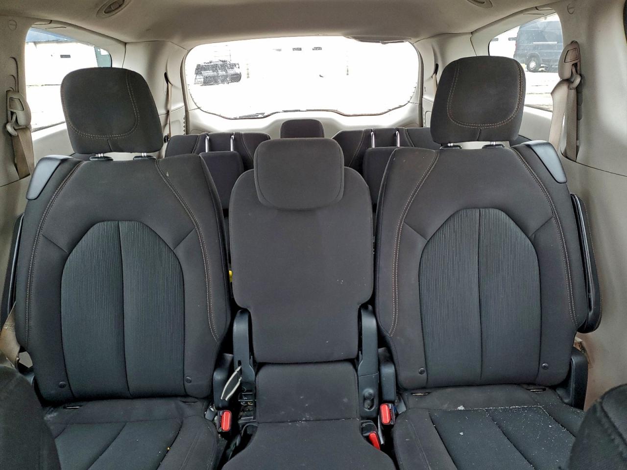 2017 Chrysler Pacifica Touring VIN: 2C4RC1DG3HR634318 Lot: 94788385