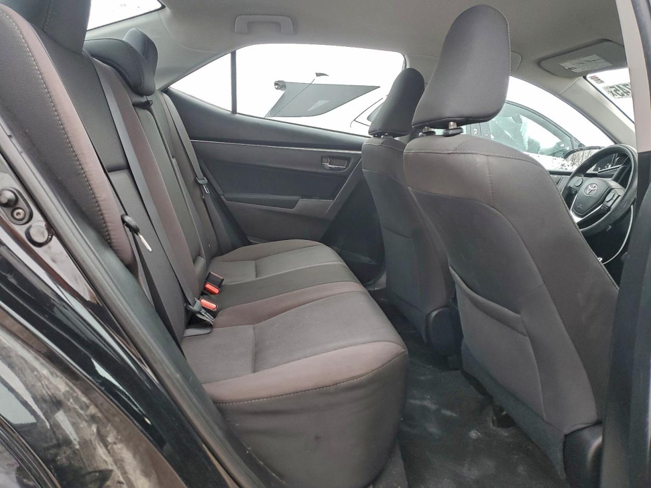 2017 Toyota Corolla L VIN: 5YFBURHE8HP628665 Lot: 94474745