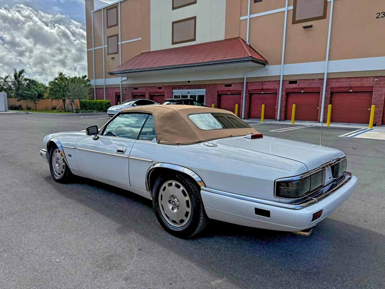 1996 Jaguar Xjs 2+2 VIN: SAJNX2747TC224618 Lot: 98006485