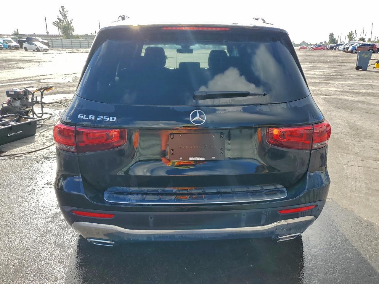 Фото: W1N4M4GB1PW302465