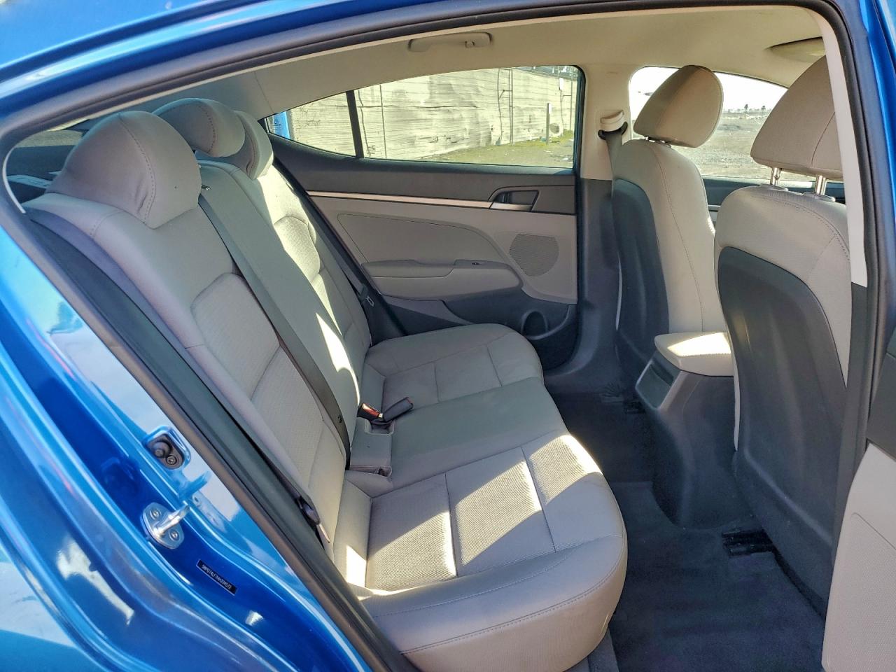 2017 Hyundai Elantra Se VIN: 5NPD74LF7HH204572 Lot: 96300635