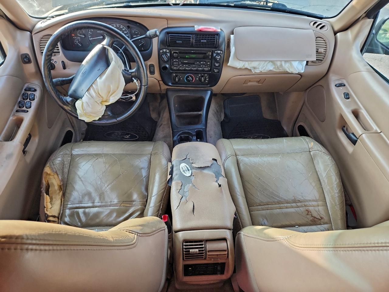 2000 Ford Explorer Xlt VIN: 1FMZU73E3YUA53996 Lot: 93788125