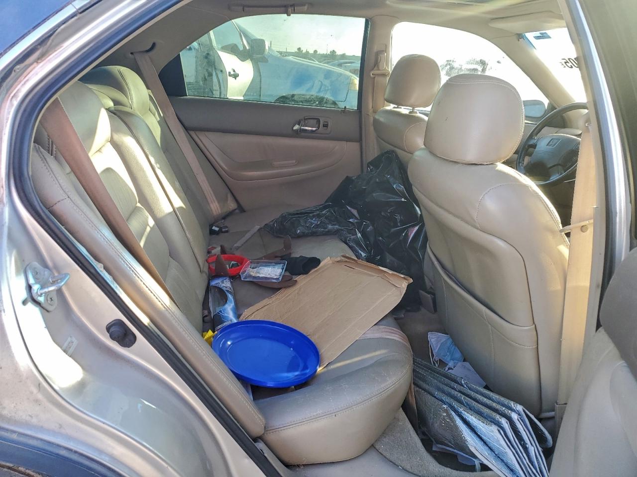 1996 Honda Accord Ex VIN: 1HGCD5561TA207542 Lot: 96100005