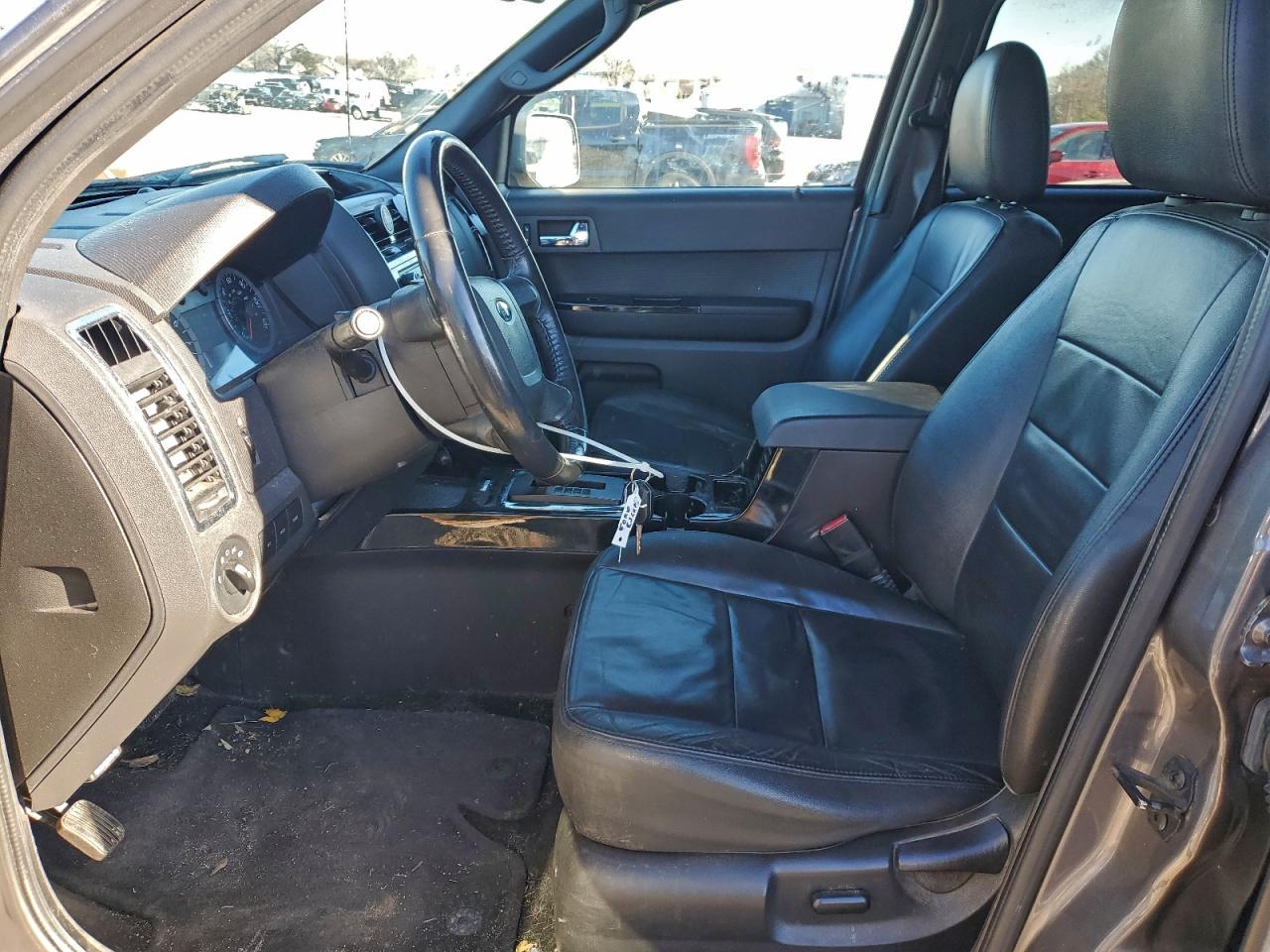 2011 Ford Escape Limited VIN: 1FMCU9EGXBKB77105 Lot: 95769055