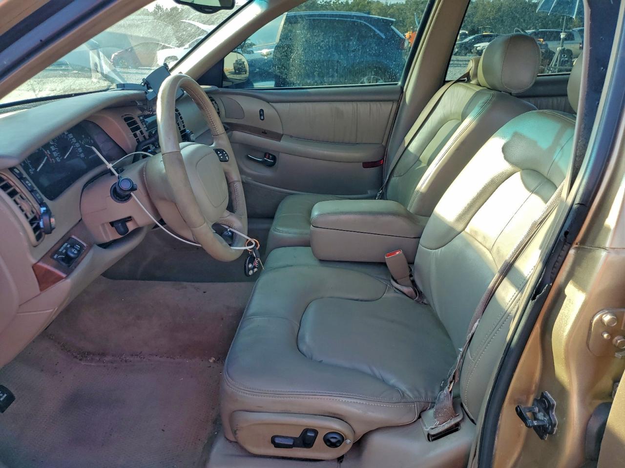 2000 Buick Park Avenue VIN: 1G4CW52K5Y4115135 Lot: 95345495