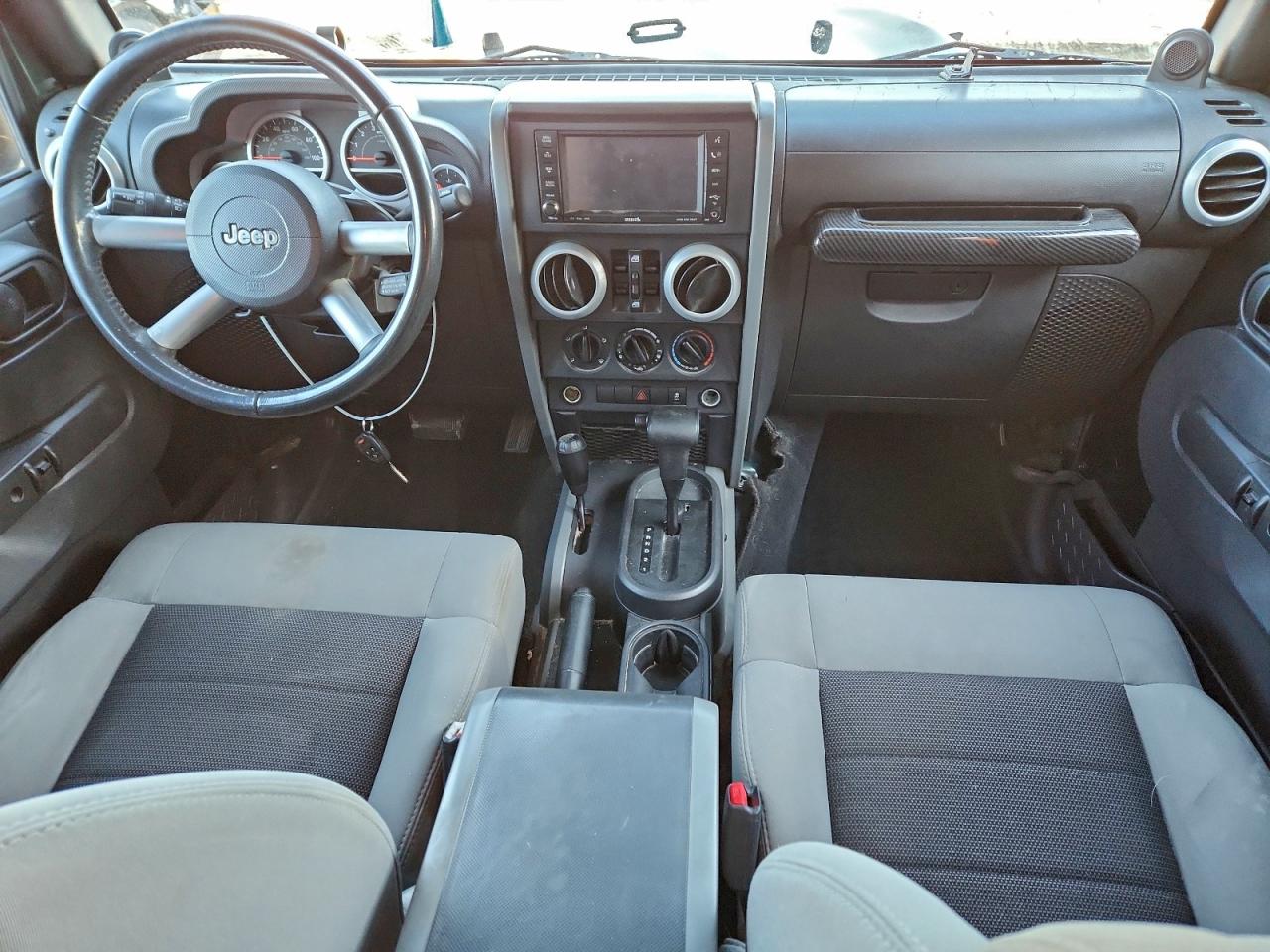 2010 Jeep Wrangler Unlimited Sahara VIN: 1J4HA5H18AL181711 Lot: 95140815