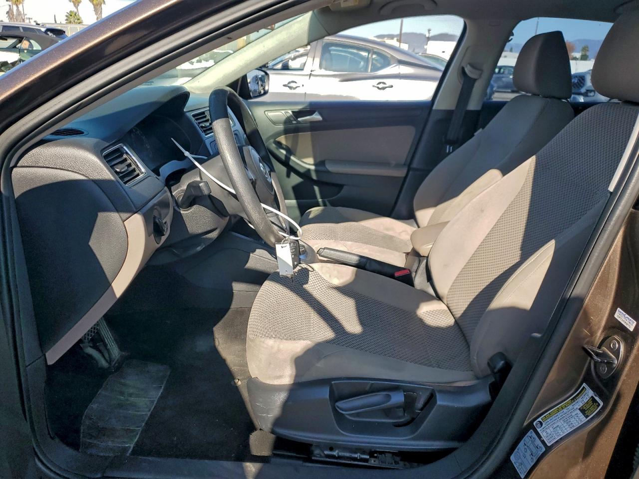 2014 Volkswagen Jetta Base VIN: 3VW2K7AJ1EM333148 Lot: 95349675