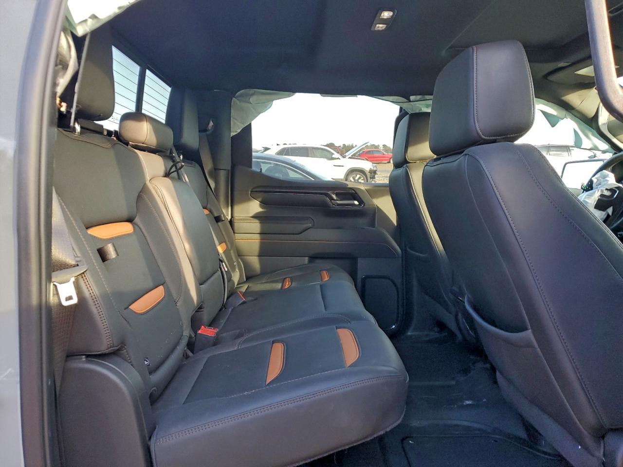 2024 GMC Sierra K1500 At4 VIN: 1GTUUEEL4RZ370303 Lot: 94738375