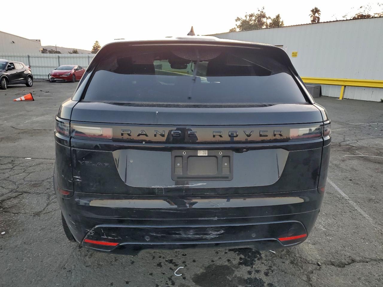 2025 Land Rover Range Rover Velar Dynamic Se VIN: SALYL2EX8SA392033 Lot: 95208005