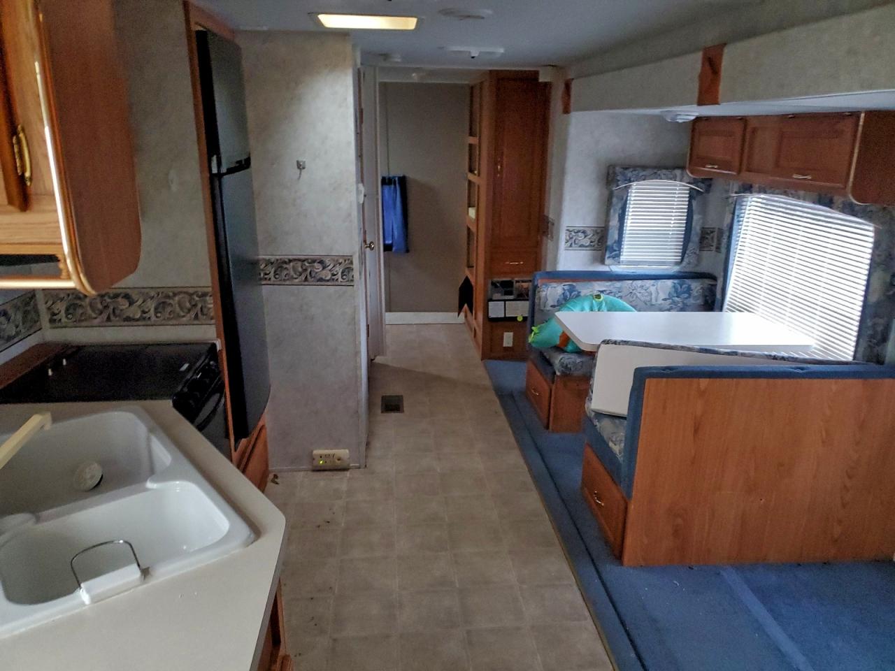 2004 Foresriver Wildwood - Camper VIN: 4X4TWDD274B043527 Lot: 94742055