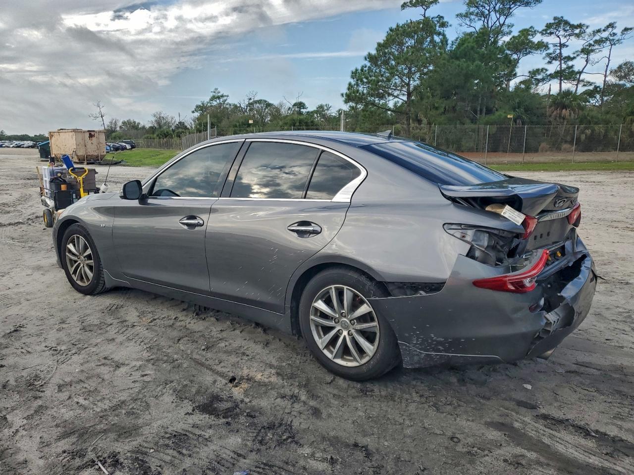 2015 Infiniti Q50 Base VIN: JN1BV7AP1FM334878 Lot: 97838215