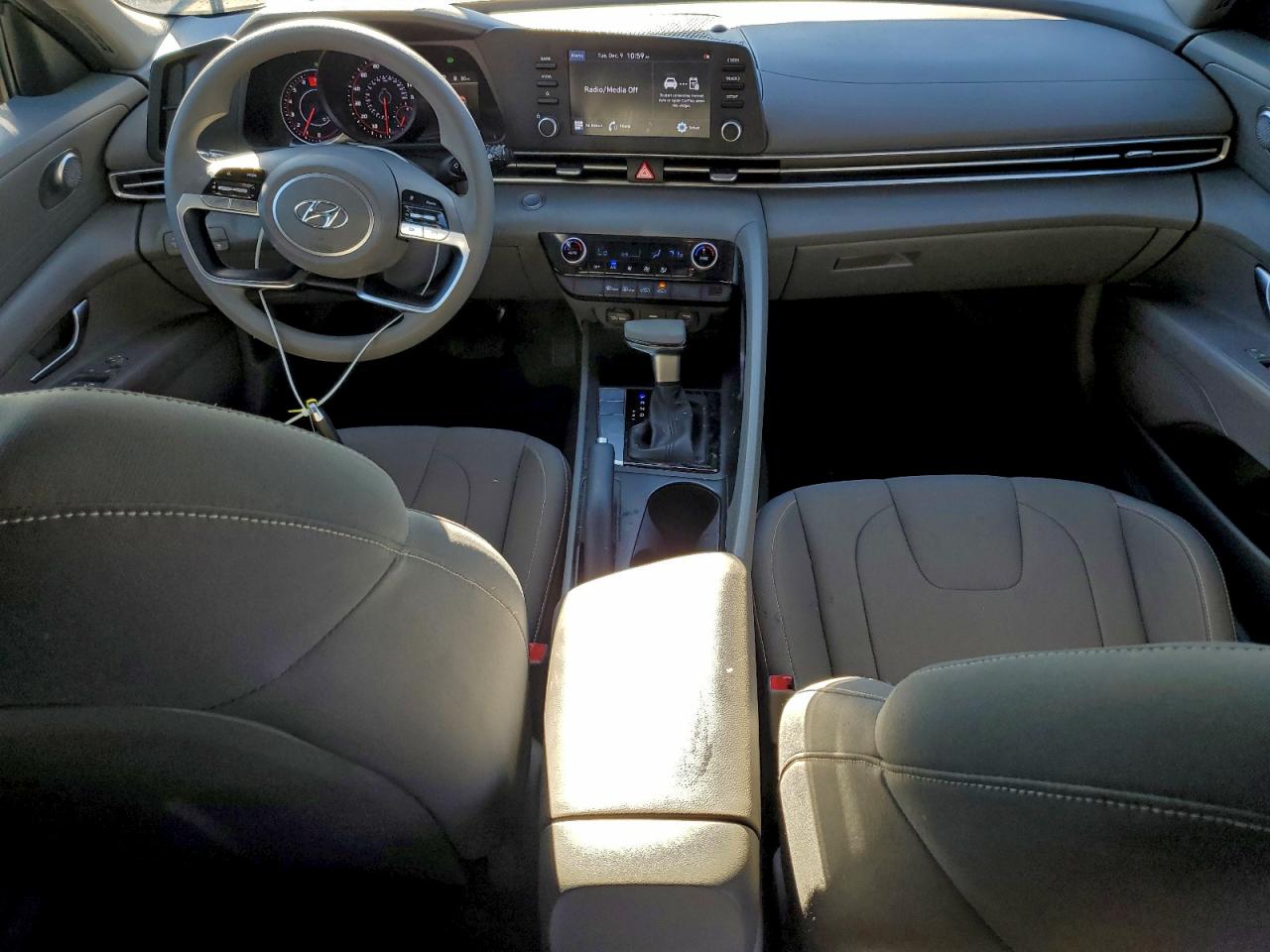 2022 Hyundai Elantra Sel VIN: 5NPLM4AG3NH083387 Lot: 96040655