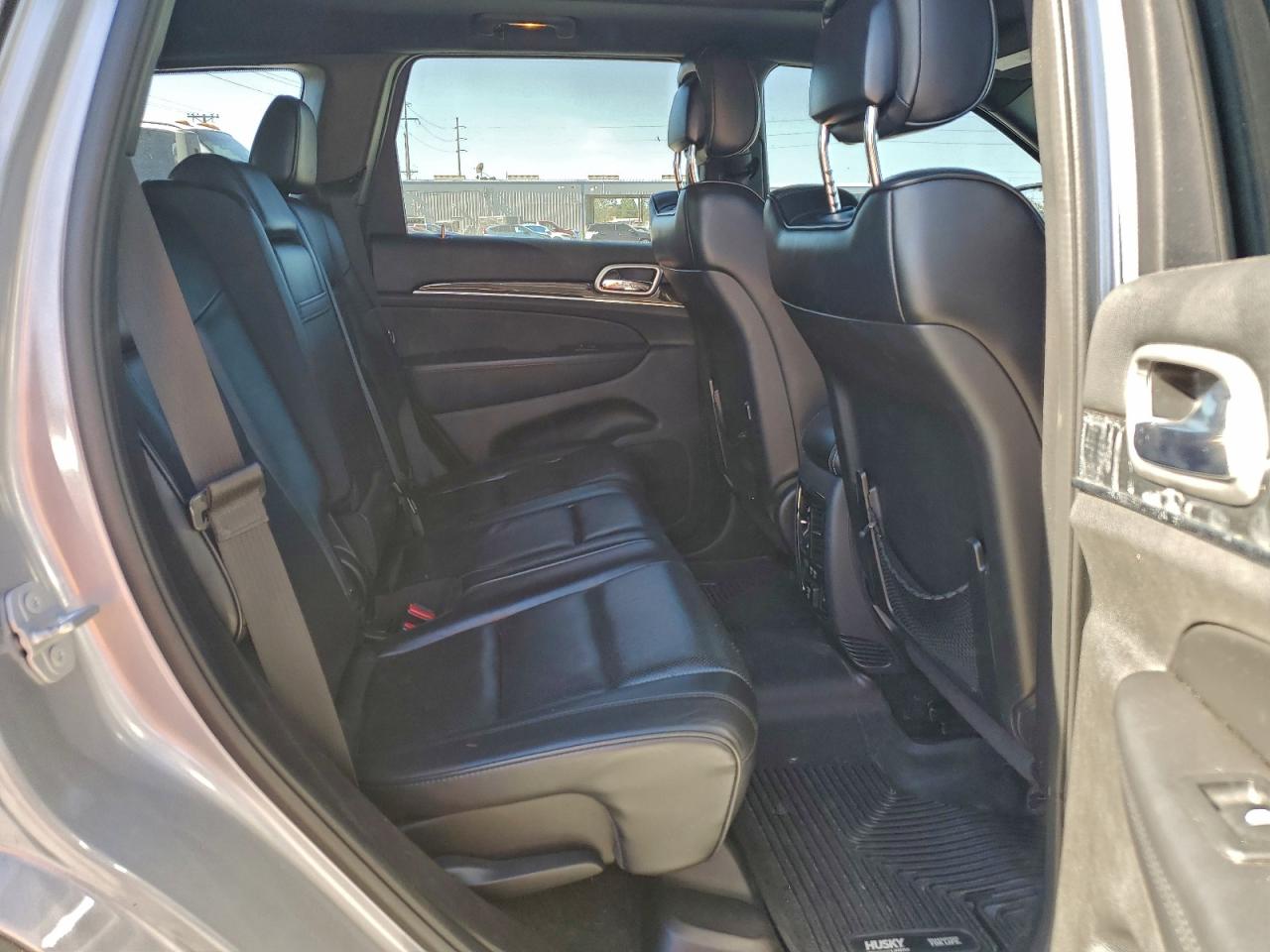 2015 Jeep Grand Cherokee Overland VIN: 1C4RJECM7FC131983 Lot: 97813585