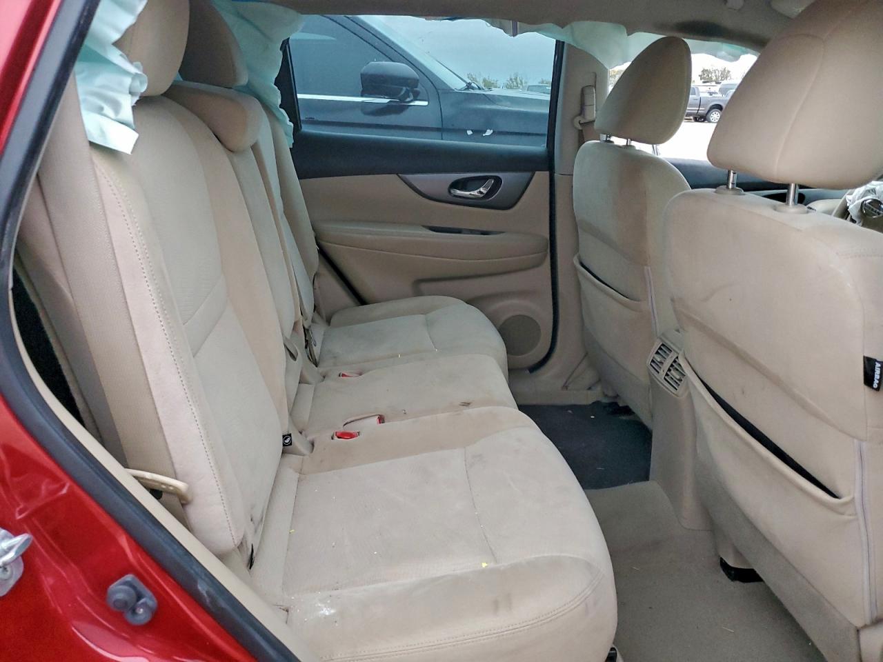 2015 Nissan Rogue S VIN: KNMAT2MT1FP560976 Lot: 93719705