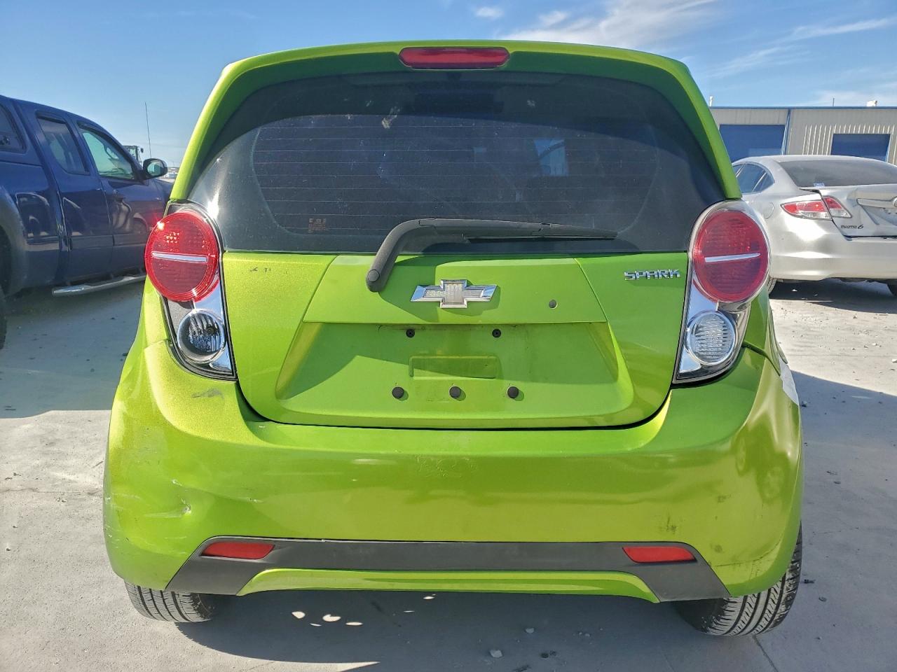 2015 Chevrolet Spark 1Lt VIN: KL8CD6S92FC738673 Lot: 96352575