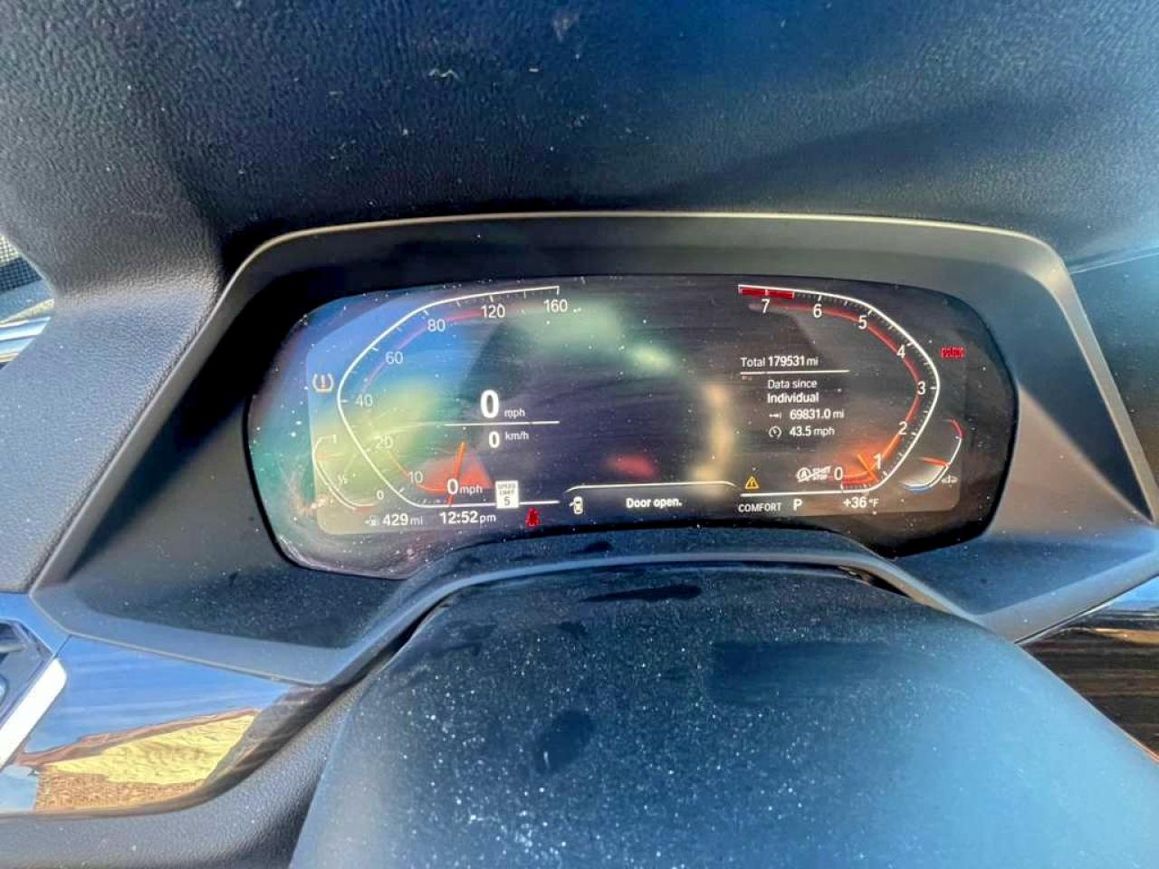 Фото: 5UXCR6C58KLK81543