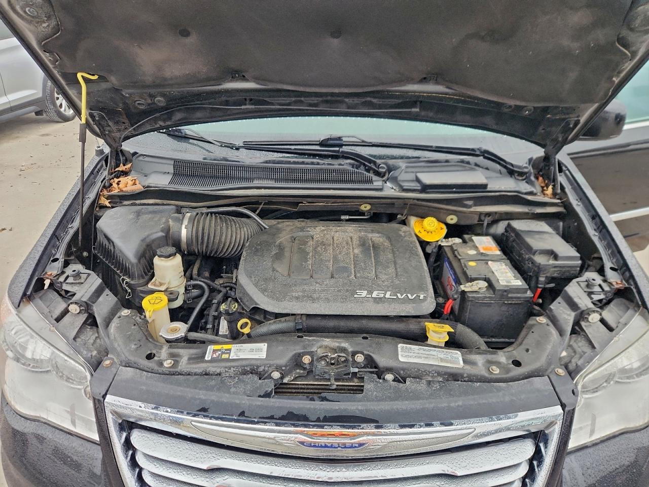 2016 Chrysler Town & Country Touring VIN: 2C4RC1BG1GR280543 Lot: 94668475