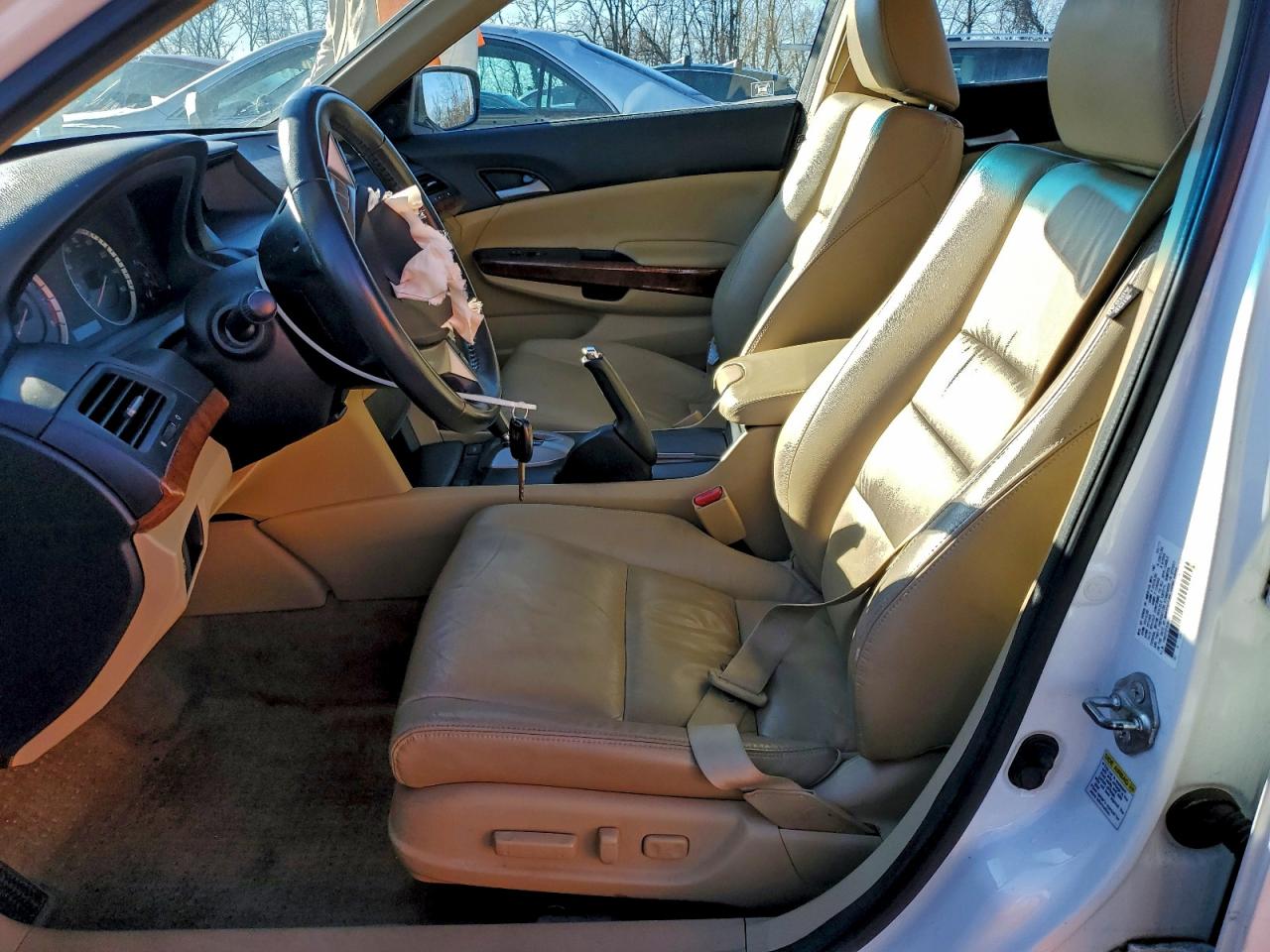 2011 Honda Accord Exl VIN: 1HGCP2F83BA112257 Lot: 97777005