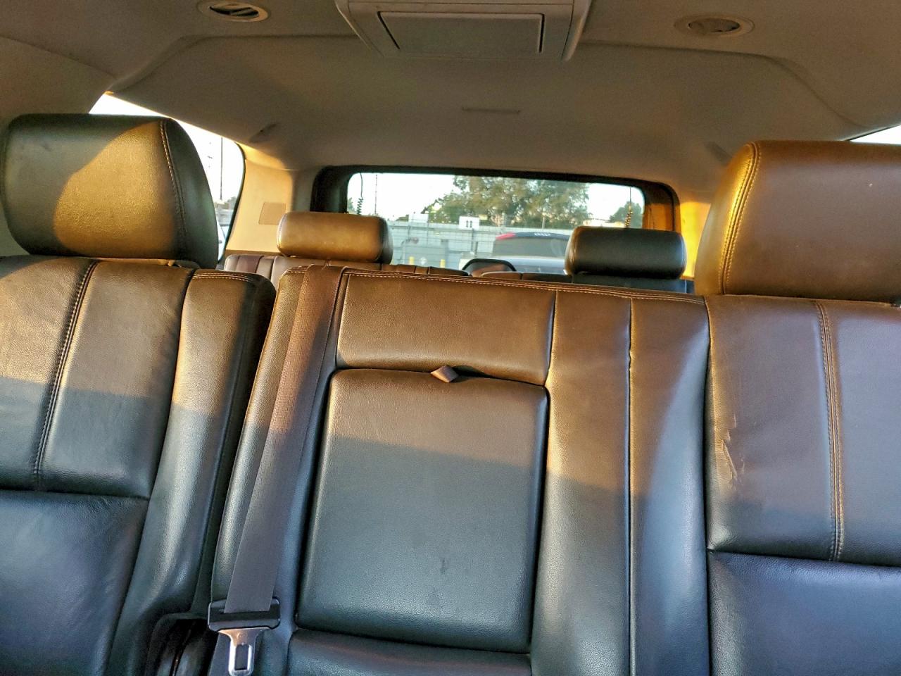 2013 Chevrolet Suburban C1500 Lt VIN: 1GNSCJE04DR231619 Lot: 94945565