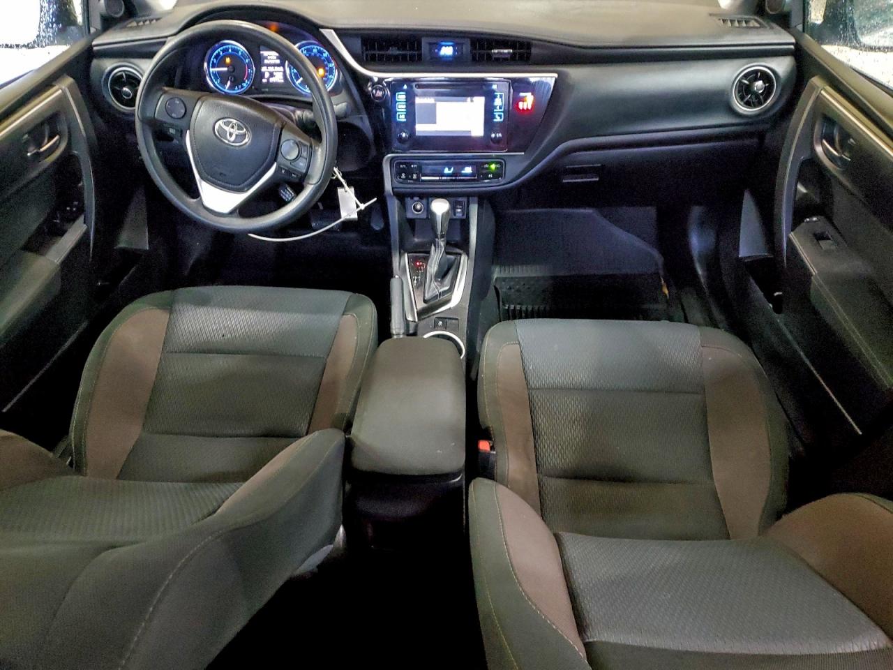 2019 Toyota Corolla L VIN: 2T1BURHEXKC179755 Lot: 94255315