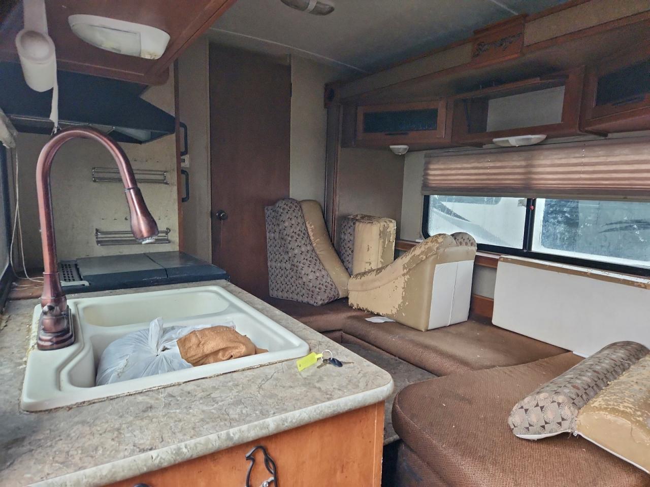 2014 Foresriver Surveyor VIN: 4X4TSVX21EL024304 Lot: 90526495