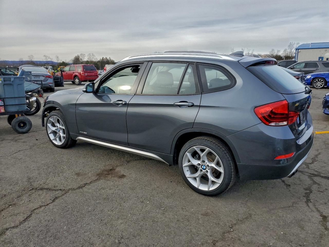 Фото: WBAVL1C50FVY35521